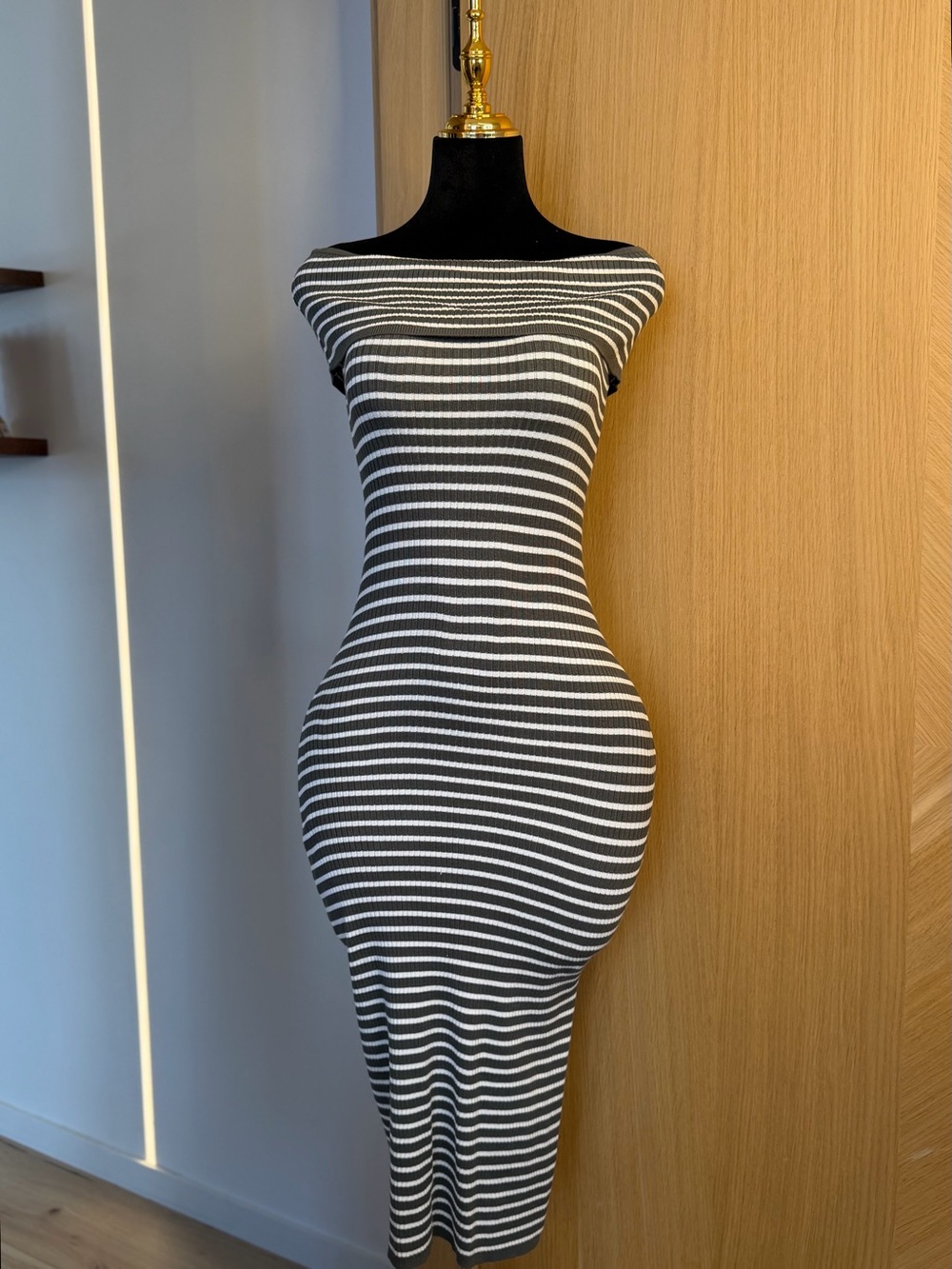 Freshman 1996 Striped Midi Dress — Black & White Fitted | Minimal Muse
